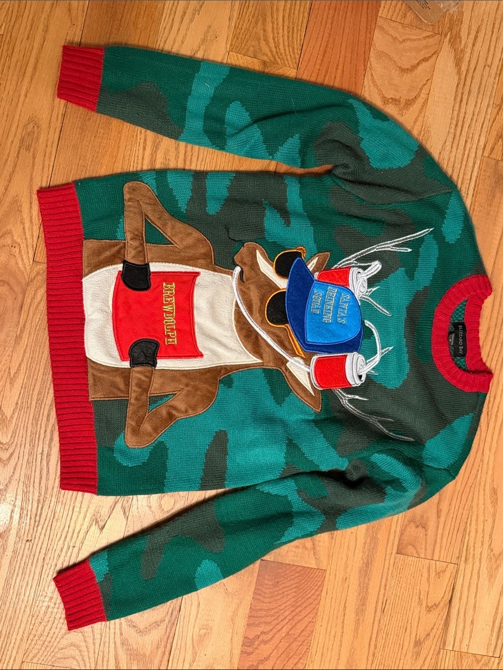 Men's Green Camo Graphic Crewneck Sweater with Red Trim